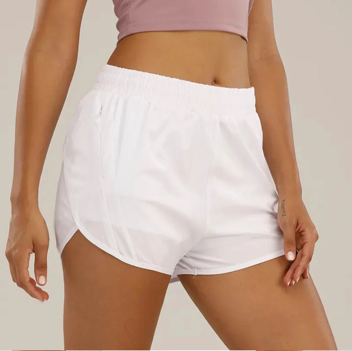 Performance Short 2.5” Lined / White