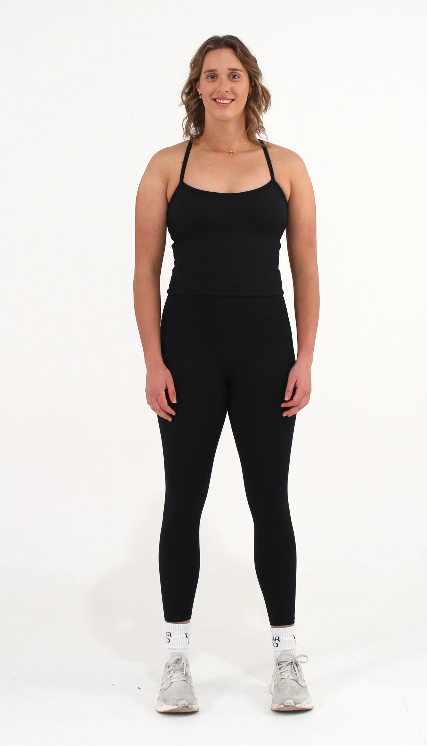 Women weaing black Caardeo Form Leggings