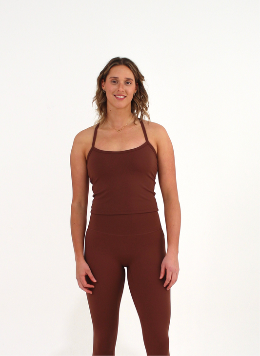 Form Crop / Brown